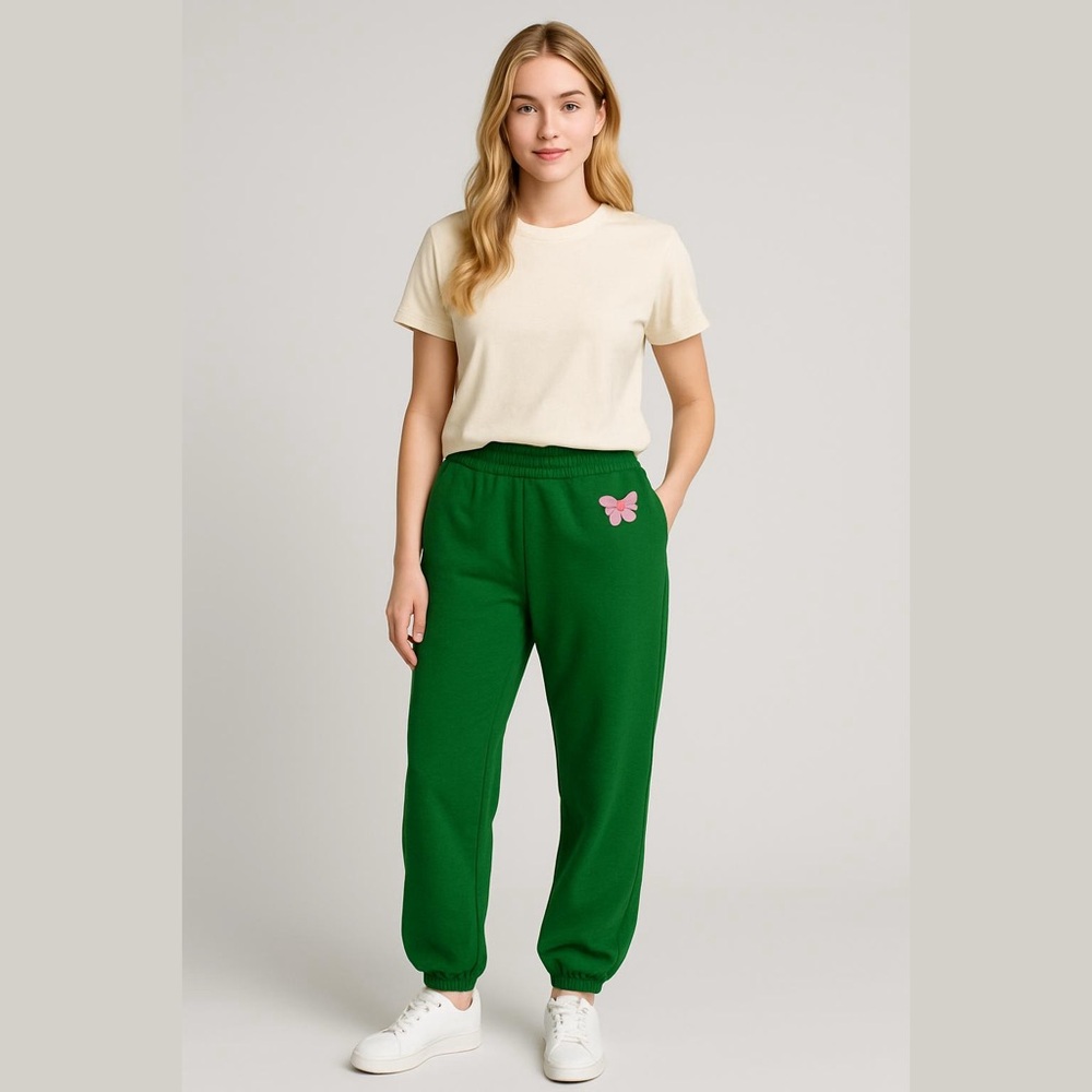 Aeropostale Aero Green Joggers Sweatpants with Butterfly graphic Size Small  NEW